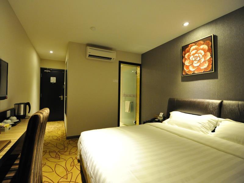 Milano Hotel Kluang Esterno foto